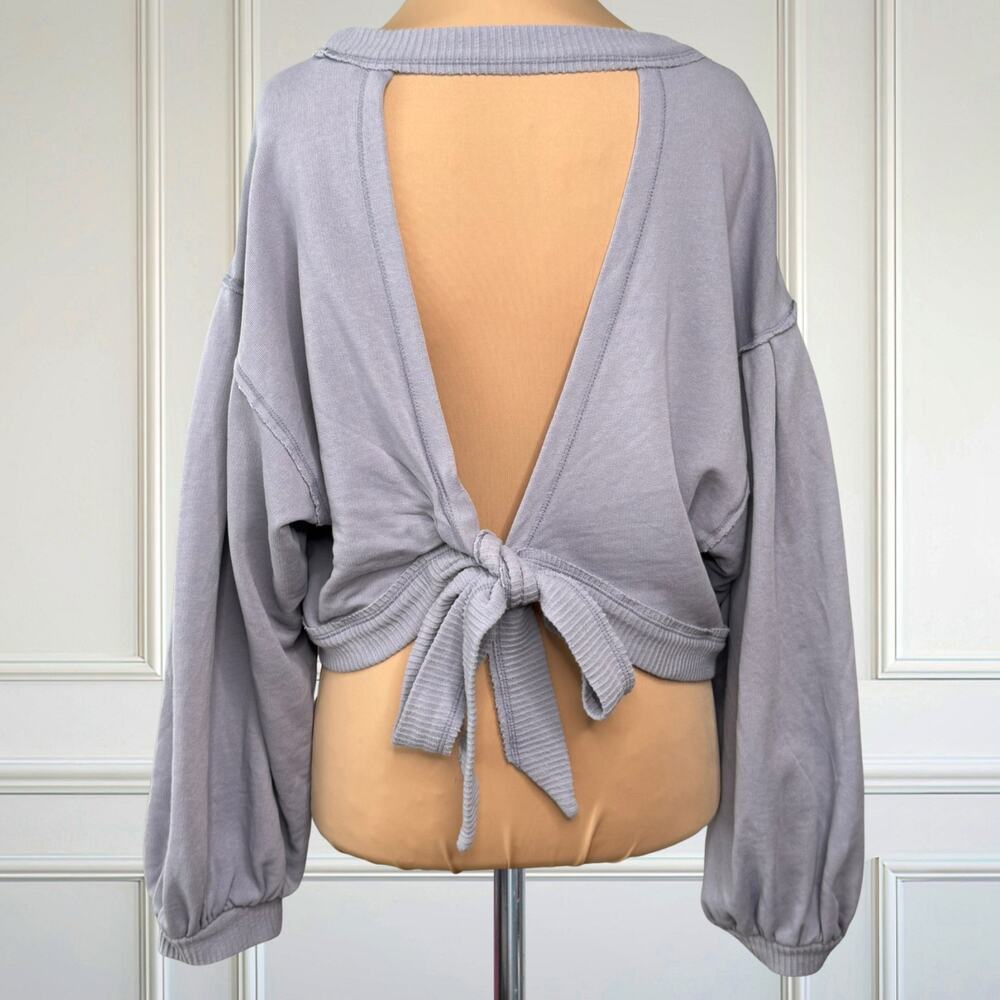 Anthropologie Pilcro Open-Back Bow Cropped Puff Sleeve Sweatshirt Lavender S - Picture 3 of 9